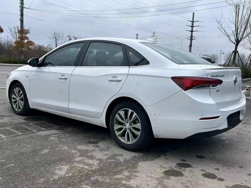 东营19年别克英朗4