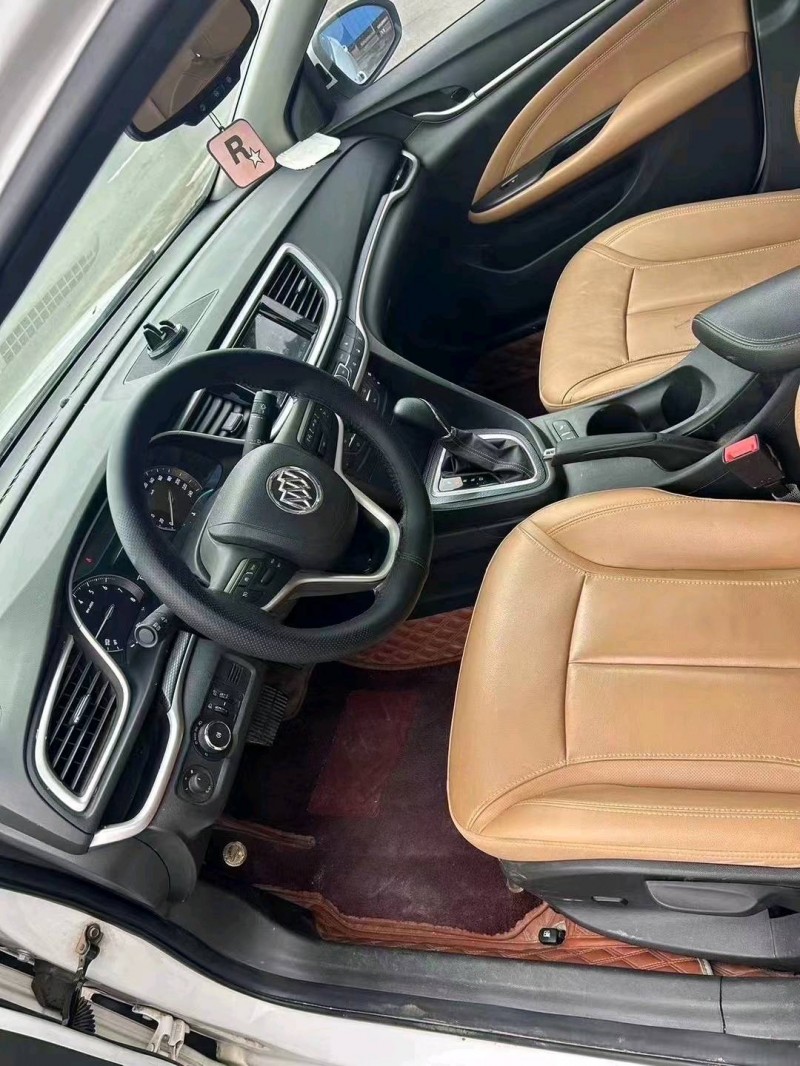 东营19年别克英朗8