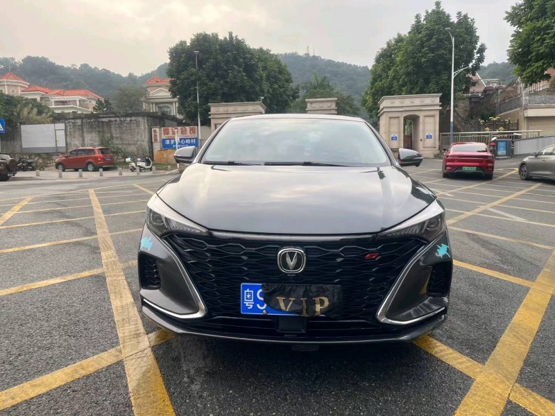 广州22年长安汽车逸动1