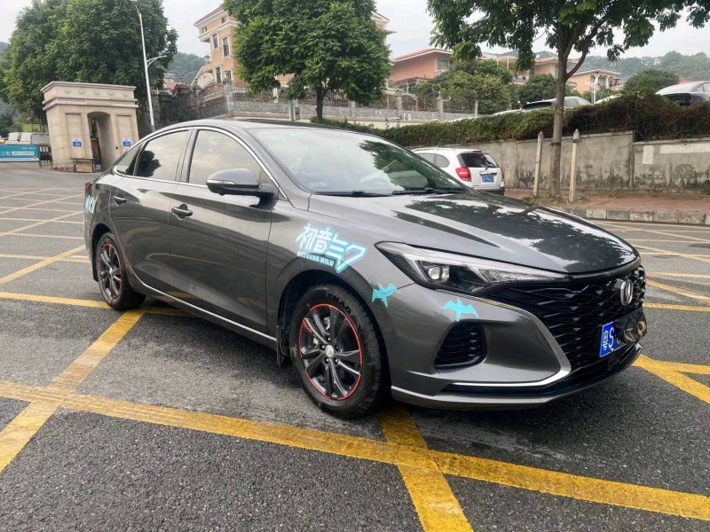 广州22年长安汽车逸动2