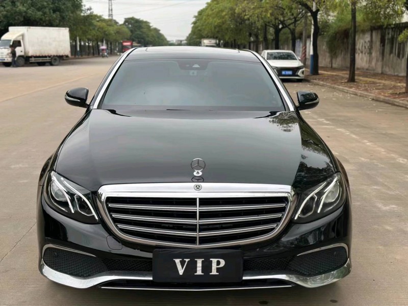 广州17年奔驰E1