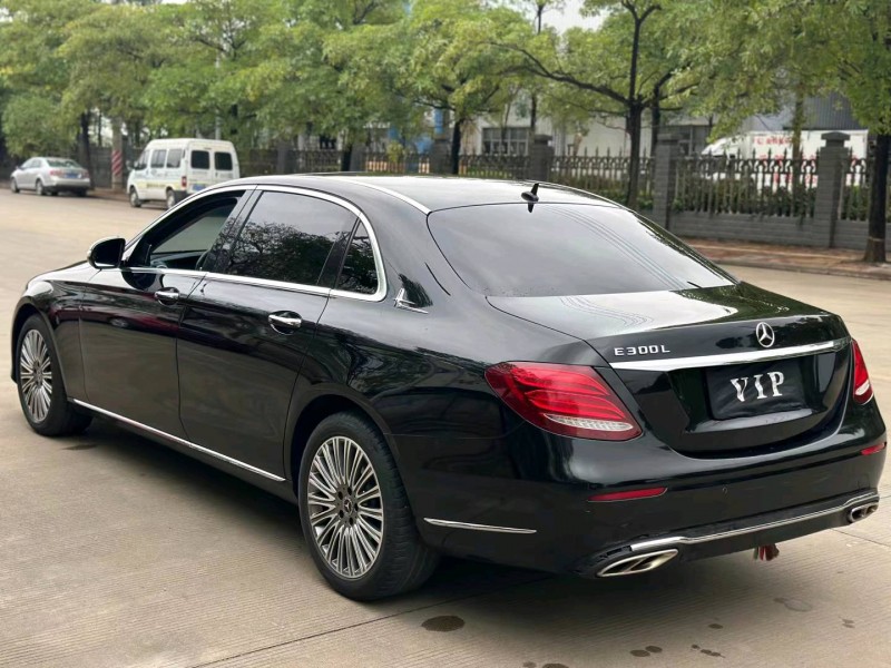 广州17年奔驰E3