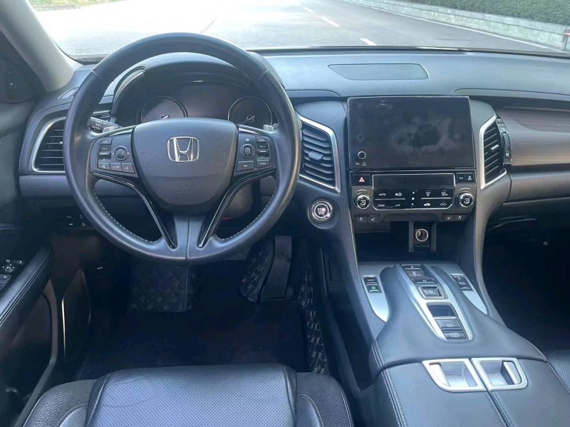 广州17年本田冠道5