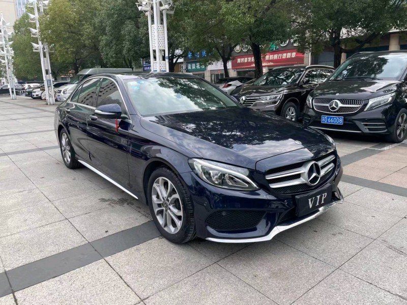 苏州18年奔驰C2