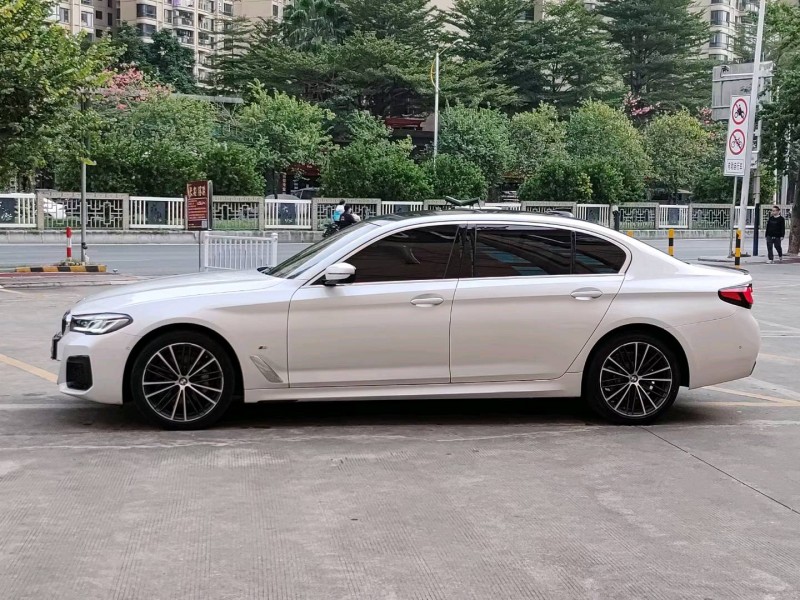 佛山21年宝马5系3