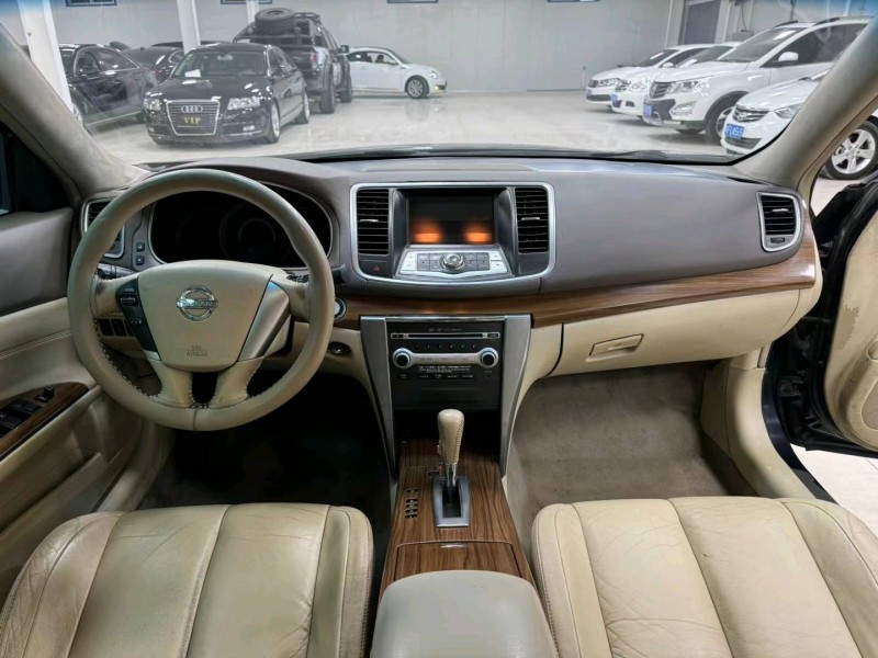 廊坊12年日产天籁5