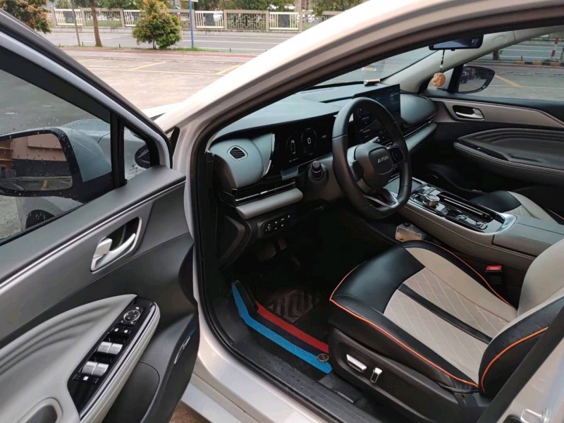 佛山23年传祺埃安S8