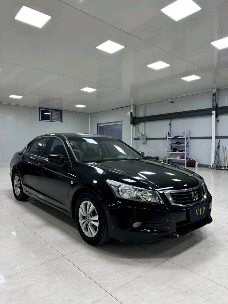 廊坊09年本田雅阁3