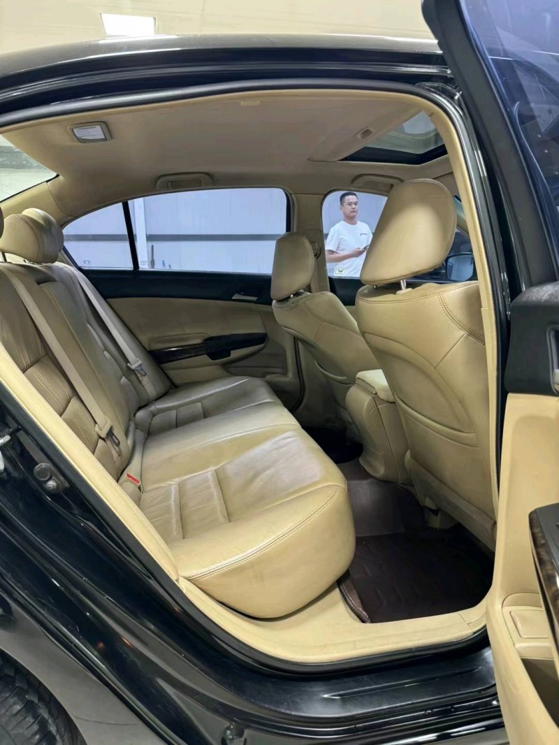 廊坊09年本田雅阁5