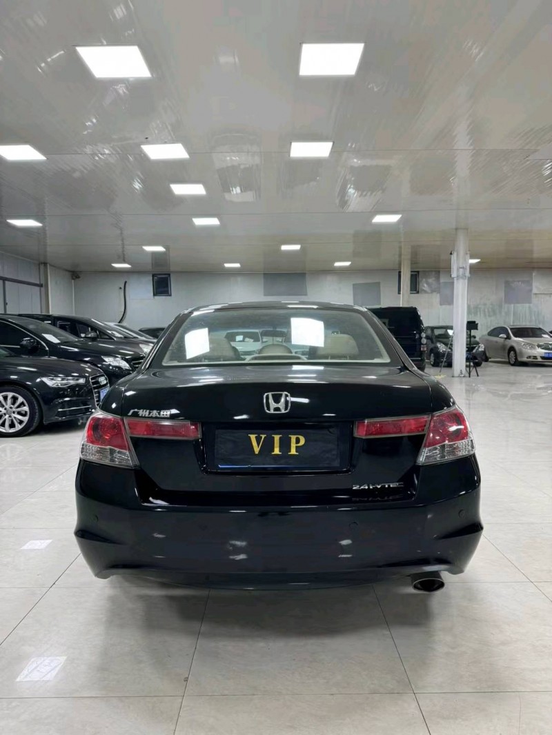 廊坊09年本田雅阁9