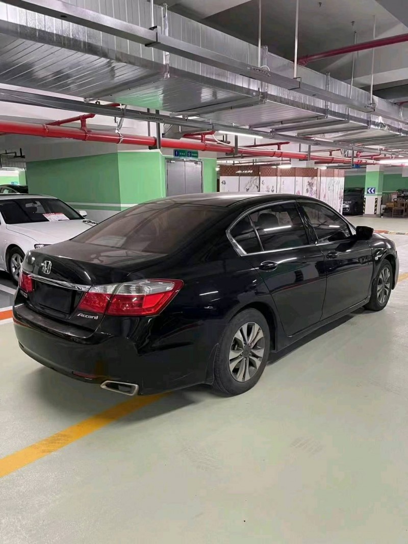 嘉兴15年本田雅阁4