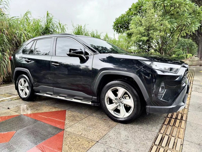 东莞21年丰田RAV4荣放3