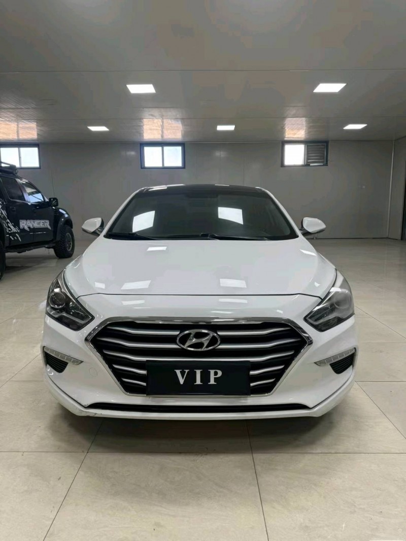 廊坊17年现代名图1