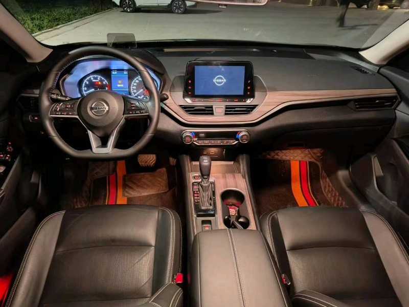 邯郸22年日产天籁9