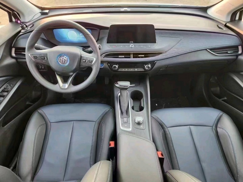 青岛23年别克微蓝4