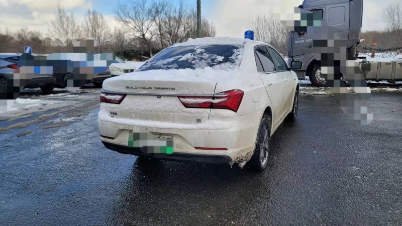 济宁23年比亚迪秦2