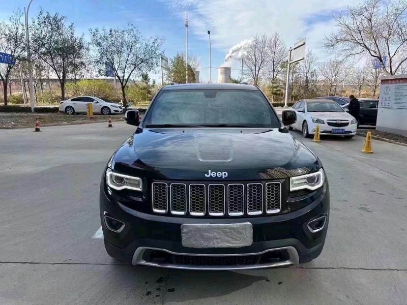 邢台15年Jeep大切诺基1