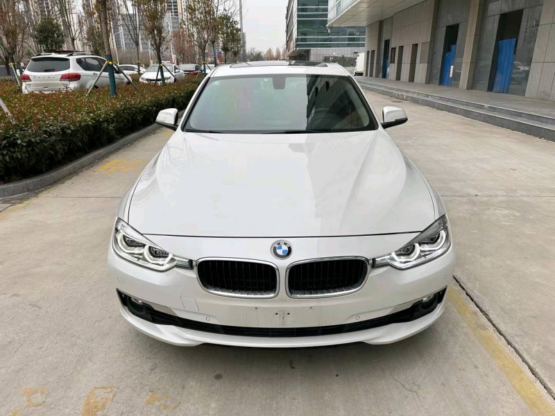 济宁16年宝马3系1