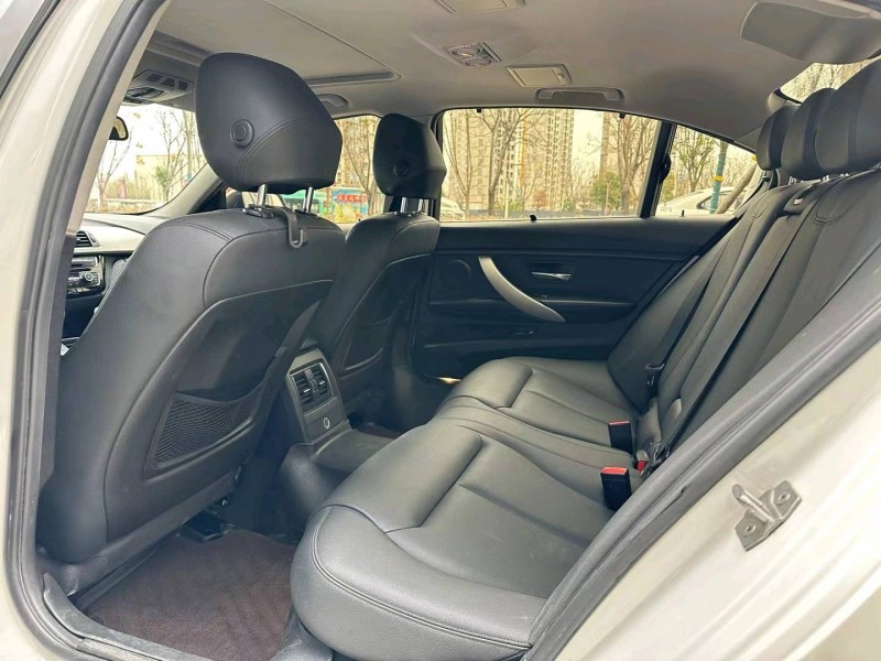 济宁16年宝马3系5