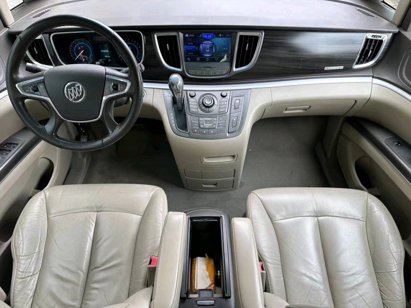 济宁14年别克GL86