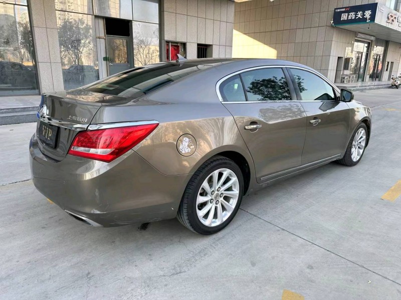 济宁14年别克君越4