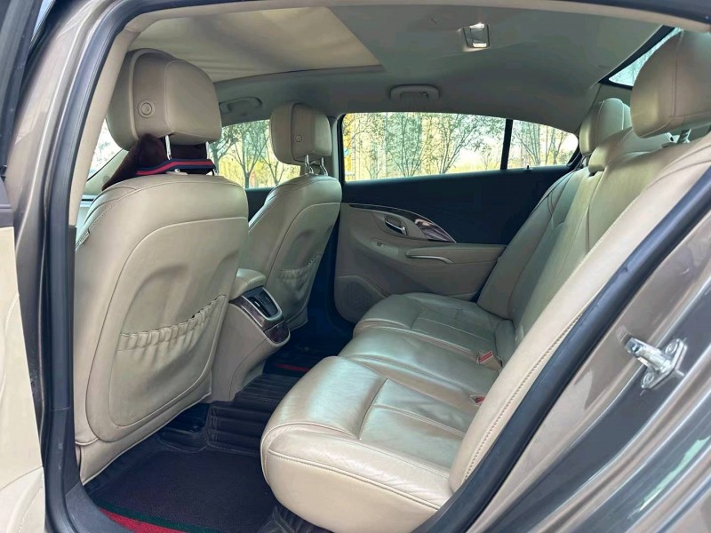 济宁14年别克君越5