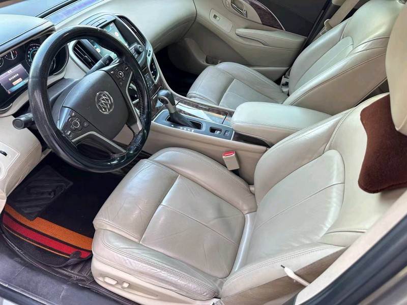 济宁14年别克君越6