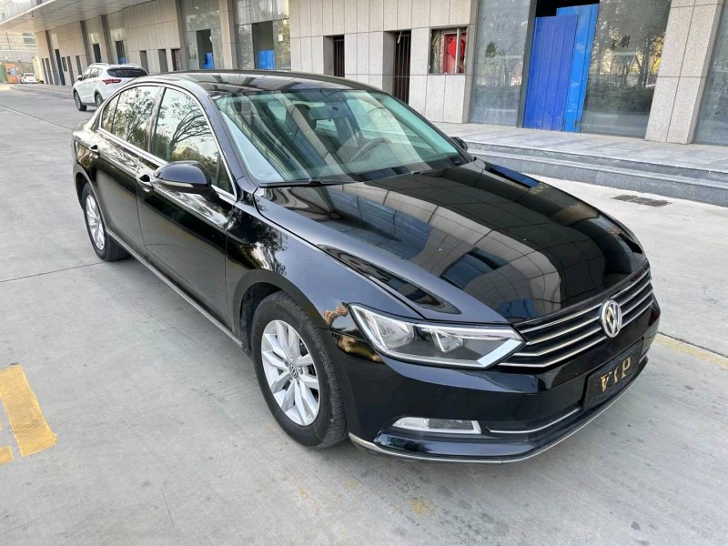 济宁17年大众迈腾3