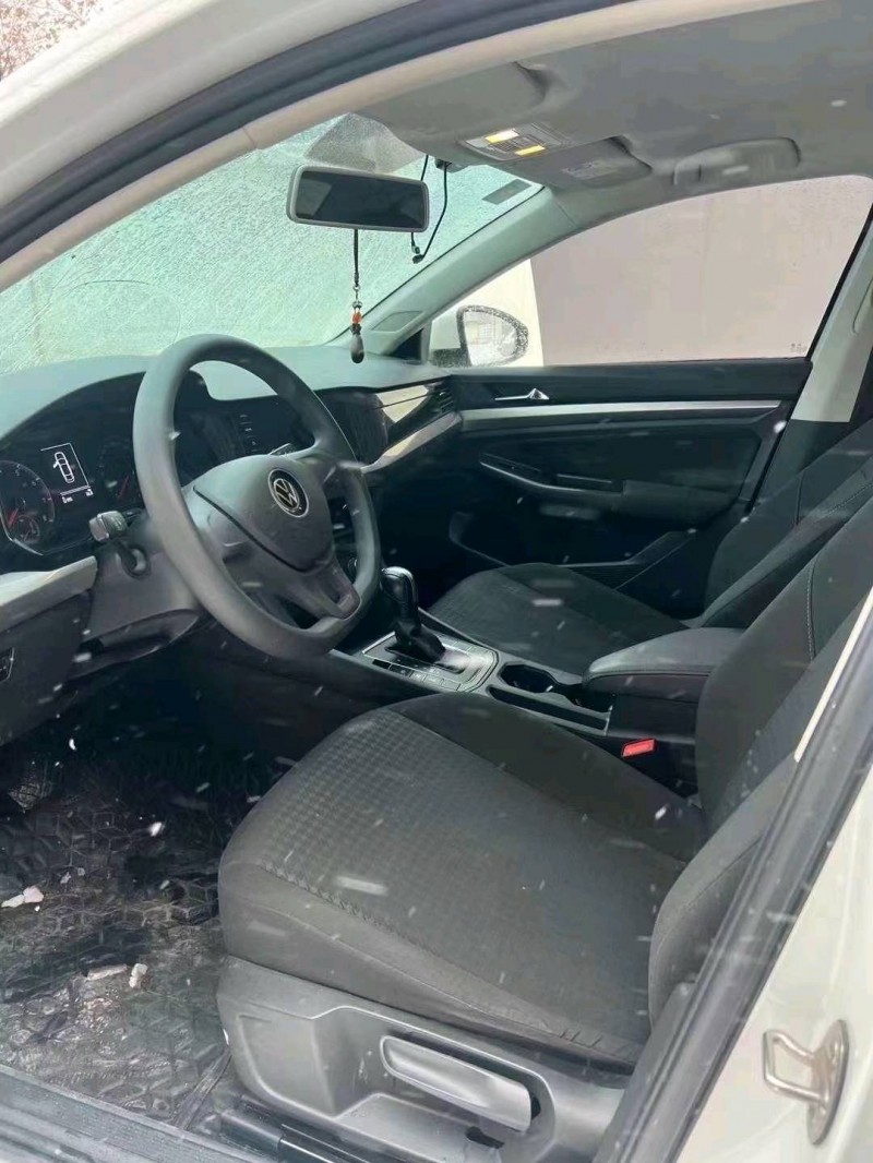 邯郸21年大众宝来7