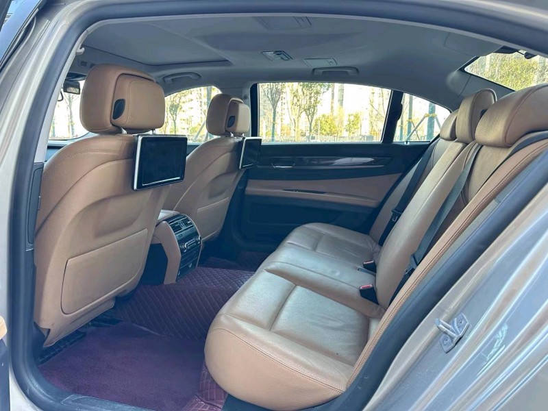 济宁14年宝马7系5