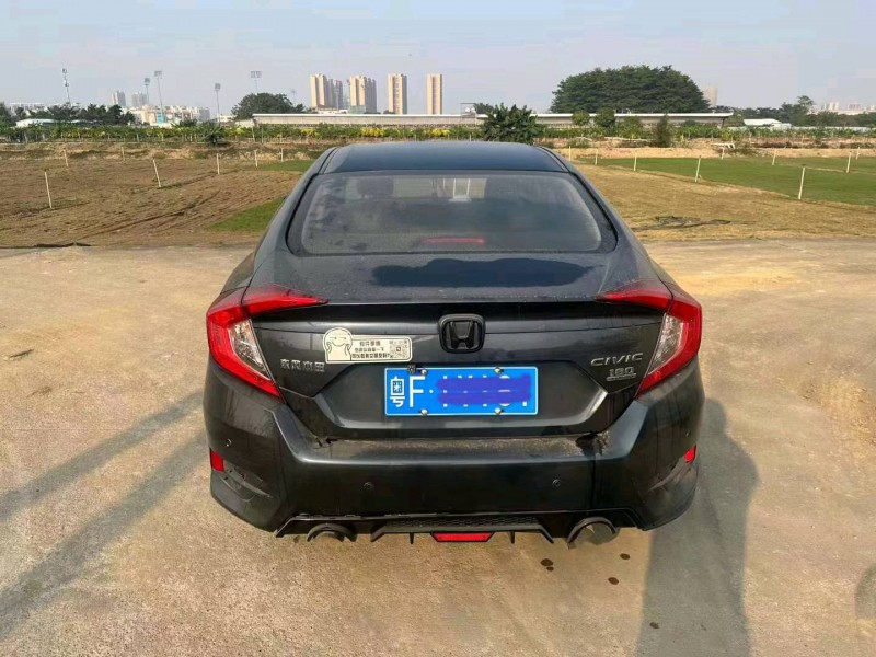 珠海17年本田思域2