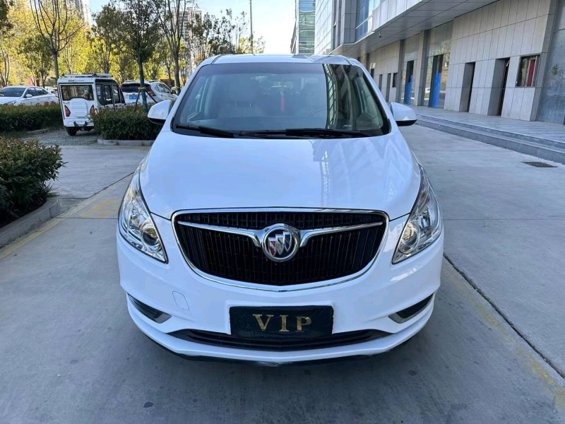 济宁19年别克GL81