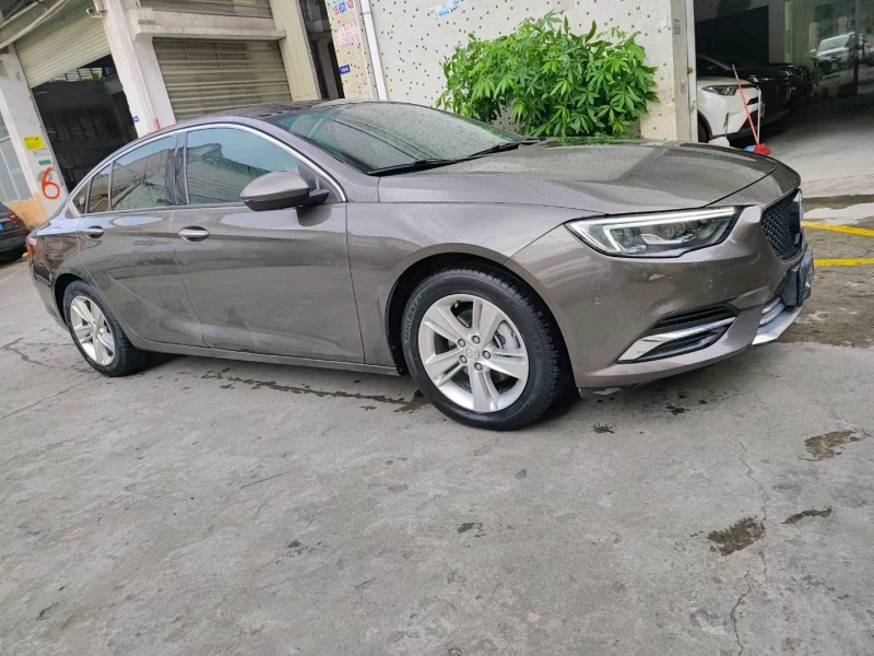 广州20年别克君威2