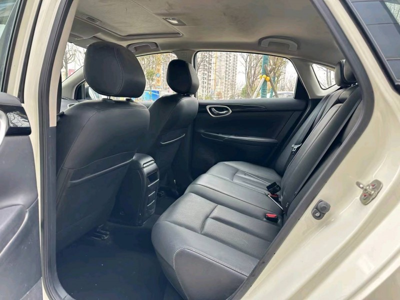 济宁19年日产轩逸6