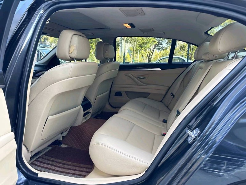 济宁13年宝马5系5