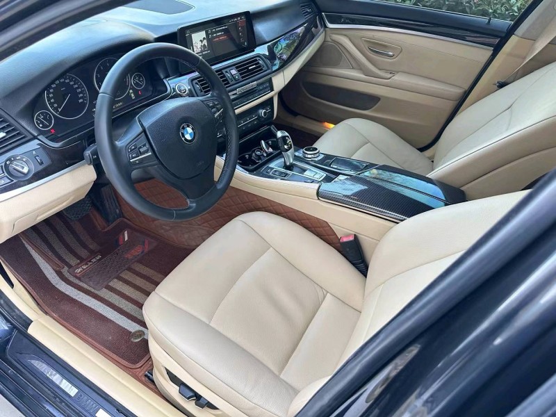 济宁13年宝马5系6