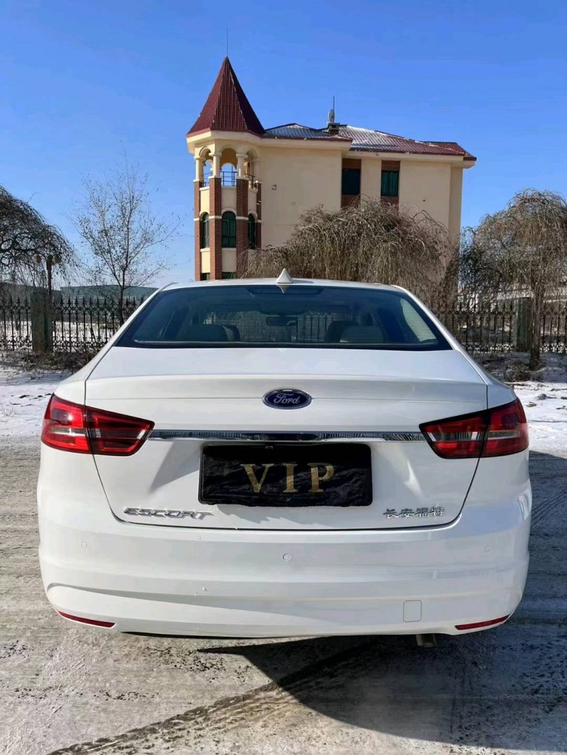 沈阳16年福特福睿斯2