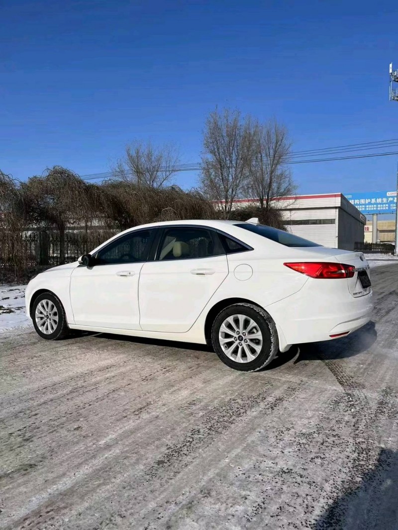沈阳16年福特福睿斯3