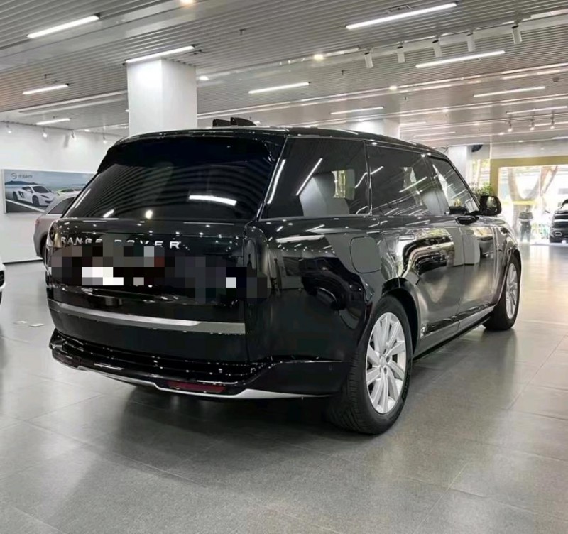 中山23年路虎揽胜行政7