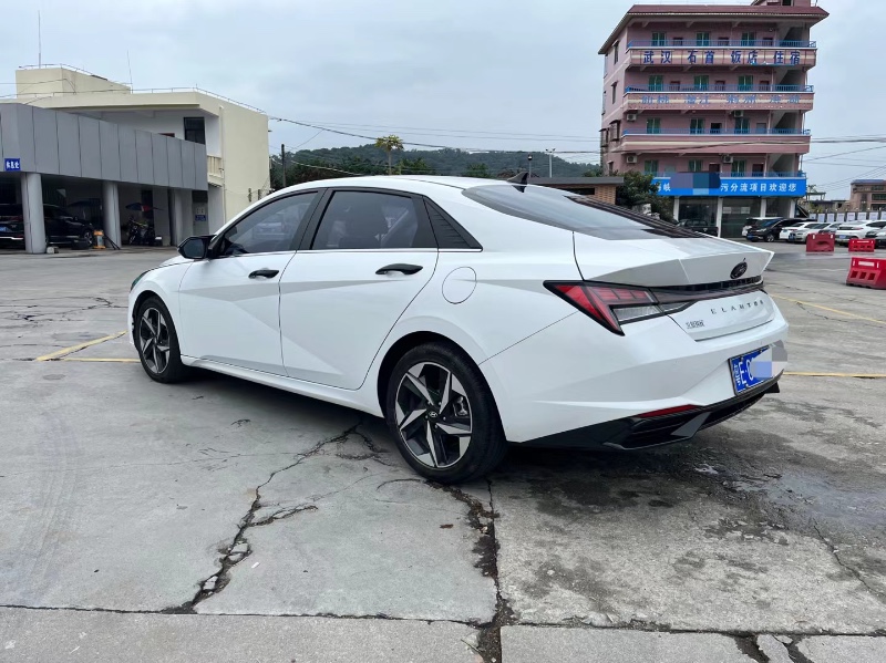 广州22年现代伊兰特2