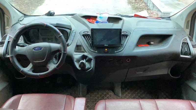 枣庄19年福特全顺5