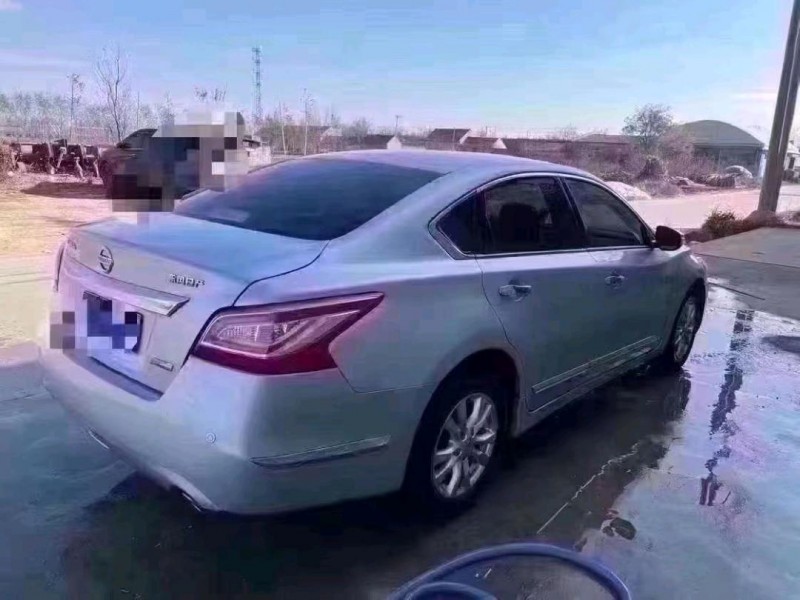 枣庄13年日产天籁4