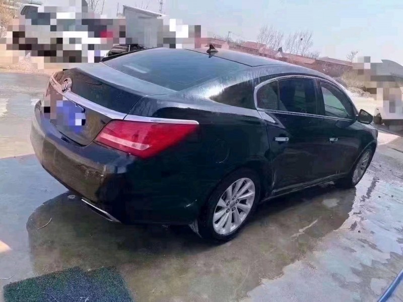 枣庄15年别克君越4