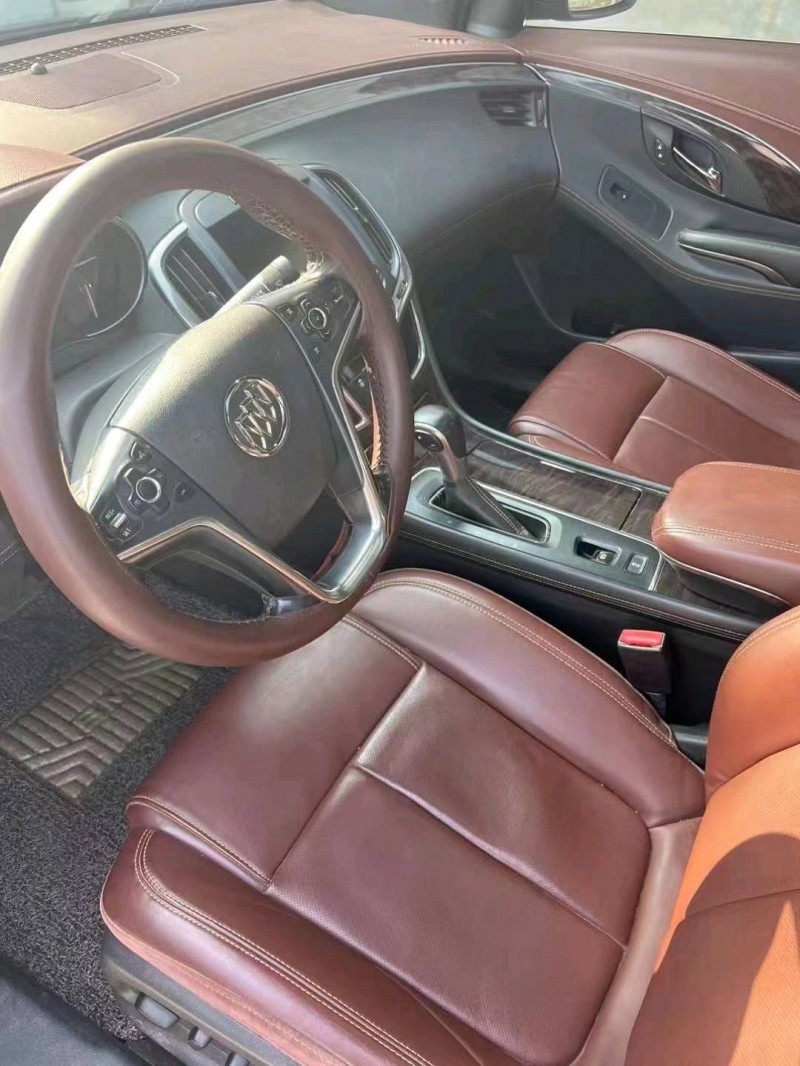 枣庄15年别克君越5