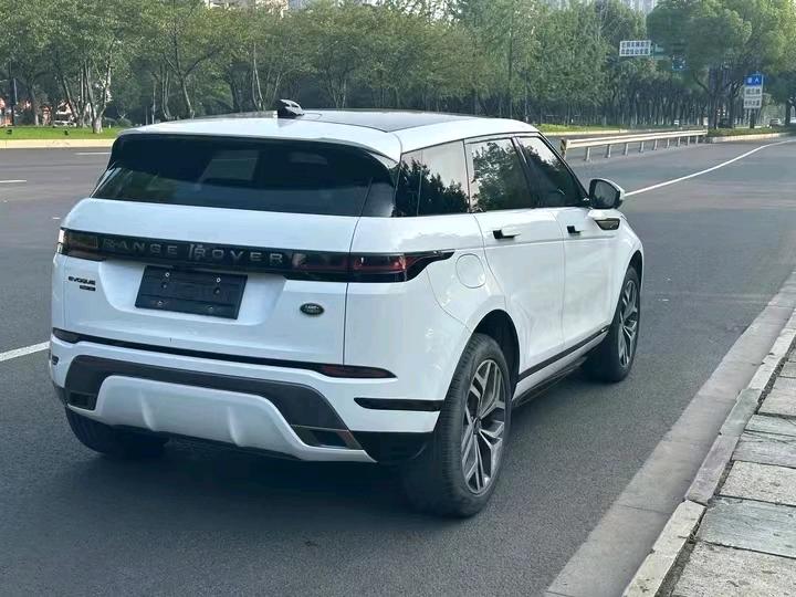 廈門20年路虎極光4