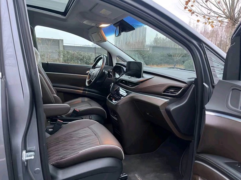 徐州21年别克GL85