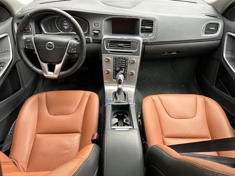 济宁19年沃尔沃S60L7