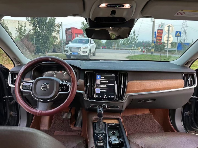 徐州18年沃尔沃S907