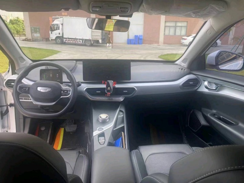 佛山23年吉利几何5