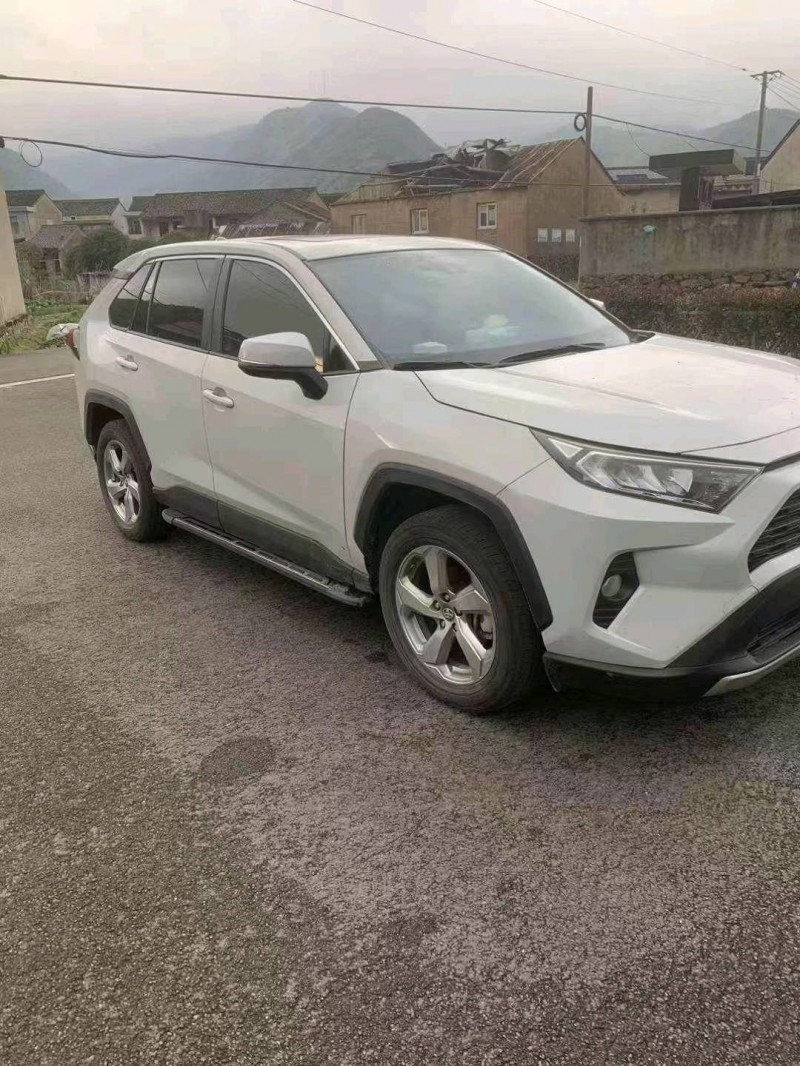嘉兴23年丰田RAV4荣放3